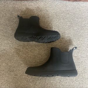 Totes rain boots